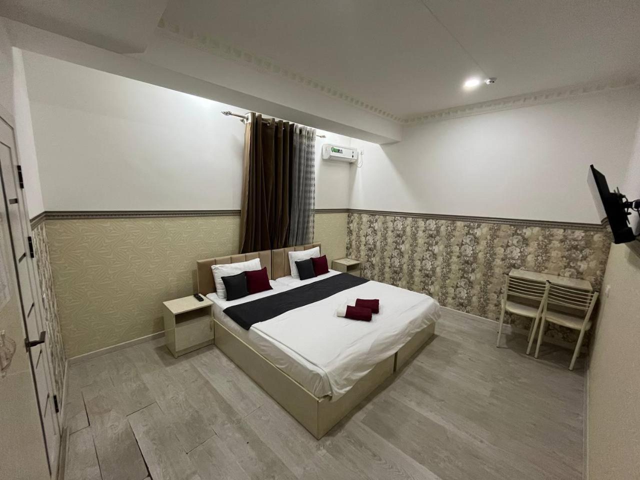 Fenix Hotel Tashkent Exterior photo