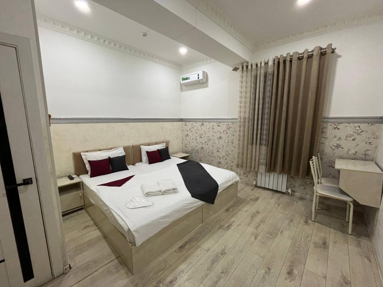 Fenix Hotel Tashkent Exterior photo
