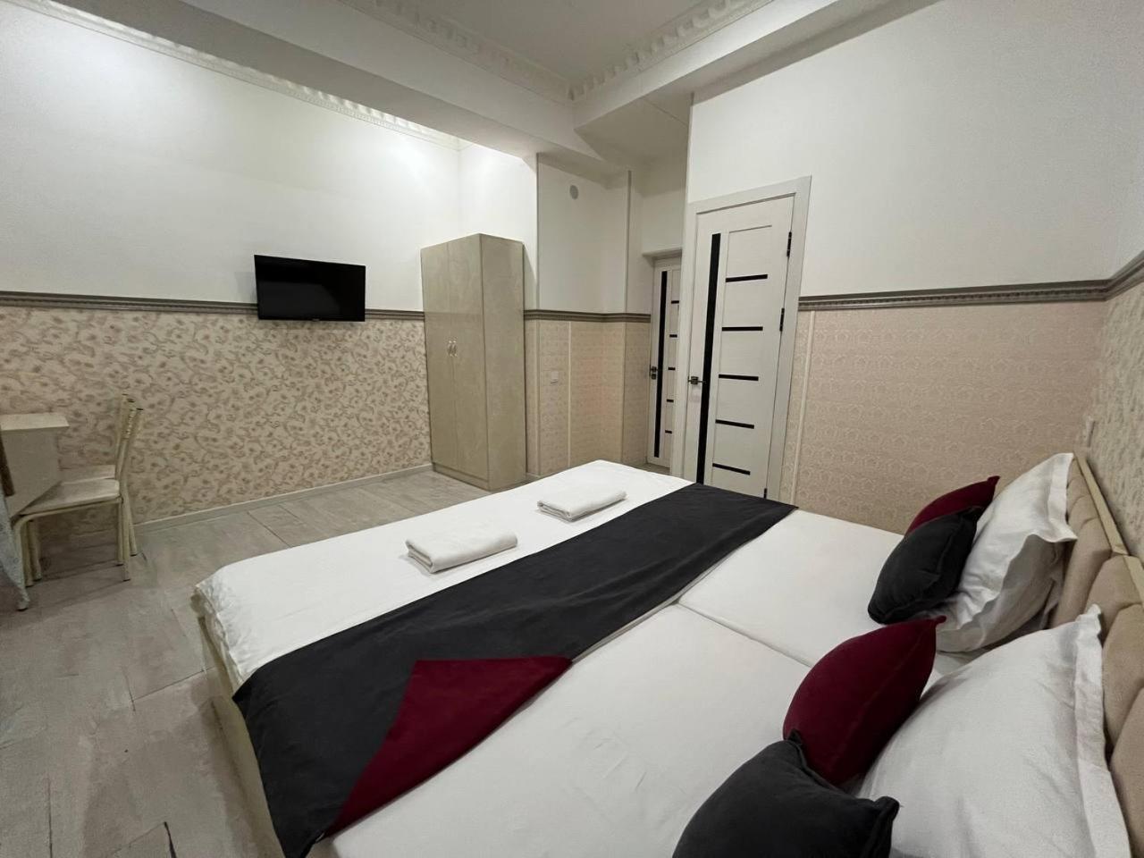 Fenix Hotel Tashkent Exterior photo