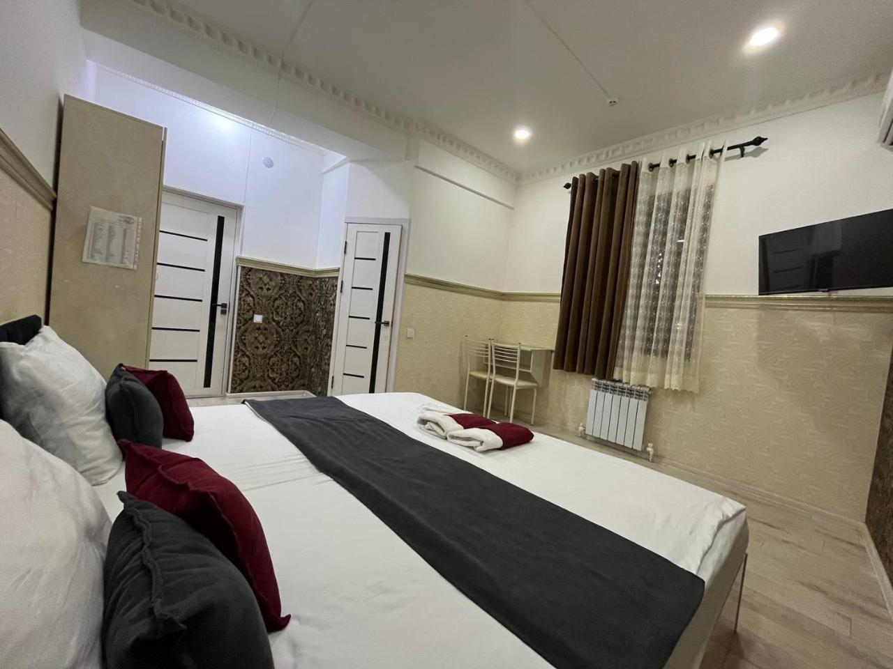 Fenix Hotel Tashkent Exterior photo