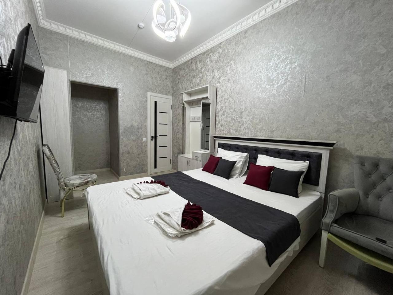Fenix Hotel Tashkent Exterior photo